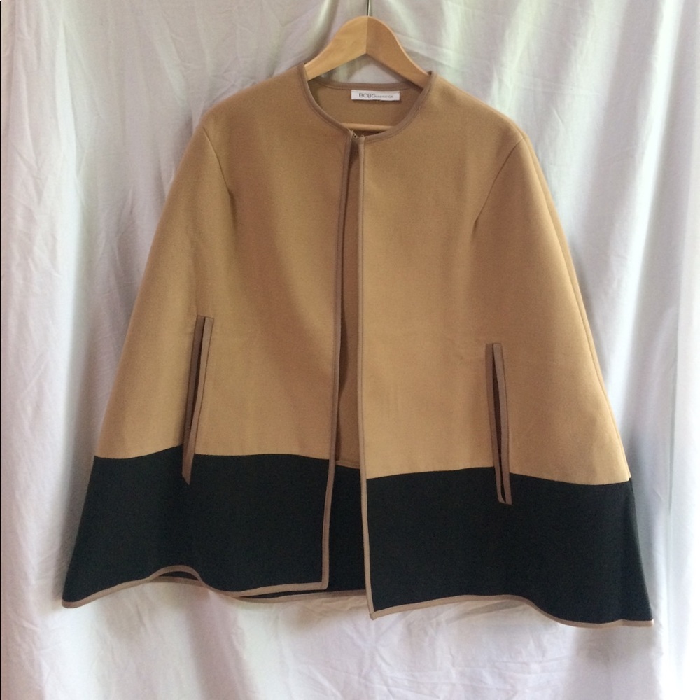 BCBGeneration Colorblock Cape